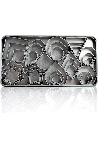 Teltree 430 Çelik 24'lü Fırın Seti: Kalp Kurabiye, Yıldız Şeker Ve Meyve Kesme Kalıpları - Demir + Deri Kutuda Diğer
