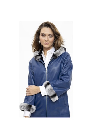 Mavi Hillary Geniş Kesim İçi Kumaş Çift Taraflı Kapüşon Ve Kol Ağzı Kürklü Kadın Hakiki Deri Kaban-mavi Mavi