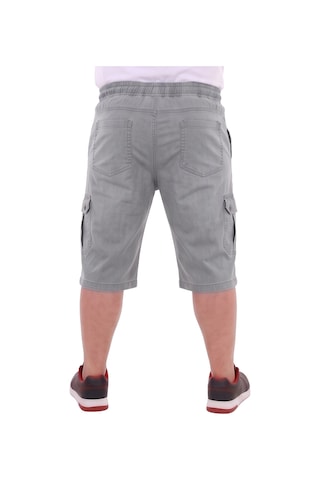 Erkek Battal Beden 115-176 Kilo Arası İçin Uygun Dizaltı Kargo Cepli Likralı Uzun Jeans Kapri Gri