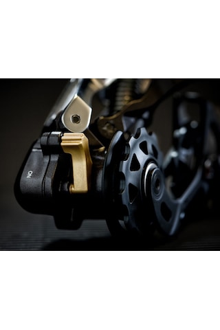 Shimano Saint Rd-m820 Kısa Bacak Arka Aktarıcı Shadow+ 10 Vites Irdm820ss1 Siyah