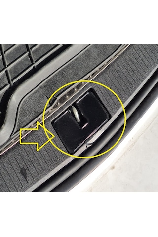 Opel Astra J Sport Tourer Arka Kilit Mekanizması Kapağı