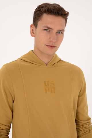 U.S. Polo Assn. Erkek Regular Fit Kapüşonlu Yıkamalı Hardal İnce Sweatshirt 50315493-VR151