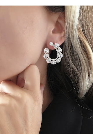 Çiçek Model Zirkon Taşlı Abiye Gümüş Renk Küpe Gümüş