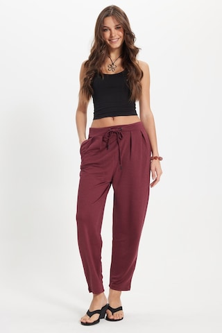 Tudors Kadın Regular Fit Klasik Kesim Beli Bağcıklı Pileli Çift Cepli Bordo Pantolon-50824