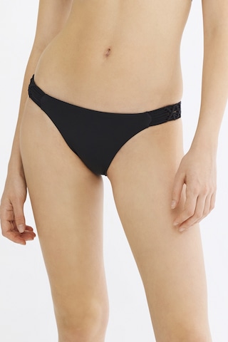 Penti Siyah Basic Kenarları Makrome Detaylı Bikini Altı