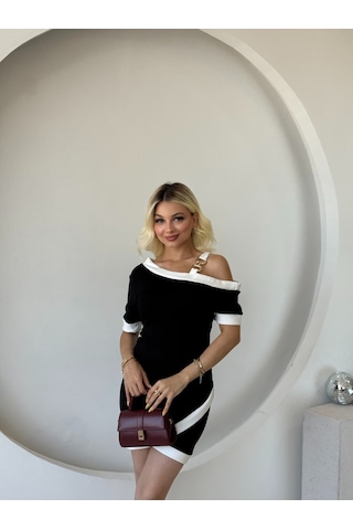 Etiler Collection Kadın Kısa Kollu Asimetrik Kesim Yaka Şerit Ve Aksesuar Detaylı Modal Elbise Siyah