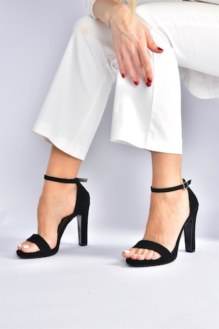 Fox Shoes Siyah/siyah Nubuk Tek Bantlı Kalın Topuklu Kadın Ayakkabı M348072301 Siyah - Siyah