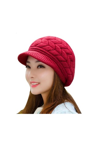 Kadın Ve Erkekler İçin Kış Mevsimine Özel Yünlü Ve Sıcak Tutan Şapka Modeli Kırmızı