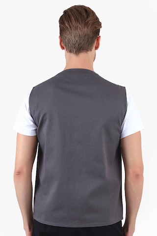 V Yakalı Yelek Gri - Kırmızı