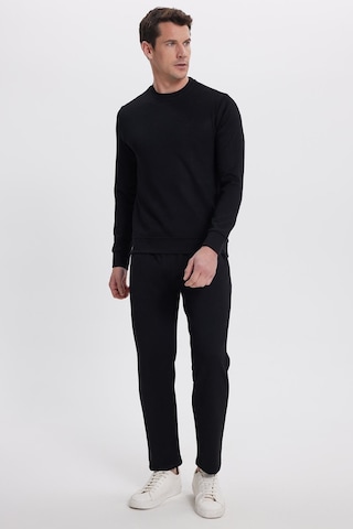 Tudors Erkek Slim Fit Dar Kesim Beli Bağcıklı 3 Cepli Geniş Paça Siyah Eşofman Altı-41907 Siyah