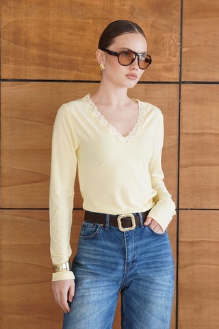 Verymoda Yakası Dantel Detaylı Bluz F2088 Sarı