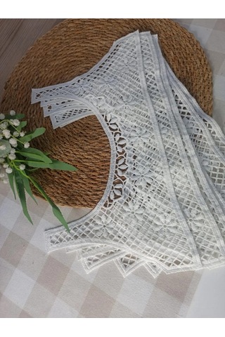 Serince Mat Polyester Yaka Beyaz