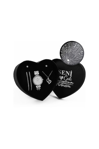 Anneler Gününe Özel Tasarım Kalp Kutu & 100 Dilde Seni Seviyorum Kolye & İkili Zirkon Taşlı Bileklik & İkili Küpe & Metal Kordon Saat Seti