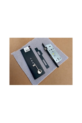 Özen Handles Mat Siyah İç Kapı Gömme Wc Banyo Kilit 40/90/23 Kare 40 Mm 1 Adet