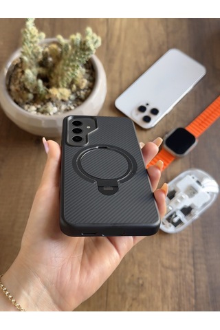 Samsung Galaxy S24 Uyumlu Karbon Desenli Standlı Ve Magsafe Uyumlu Kılıf Soocase700 Siyah