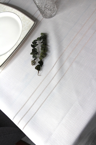 Dertsiz Leke Tutmaz 160x220 Ebat Kumaş Masa Örtüsü 7001-clbr Bej