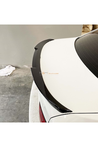 Bmw E90 Spoyler M4 Bagaj Üzeri Yarasa Spoiler Boyasız 2004-2011