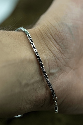 Takı Dükkanı 925 Ayar Gümüş Erkek Bileklik Kare Kral Model 2.4mm Genişlik 20cm Uzunluk msb02