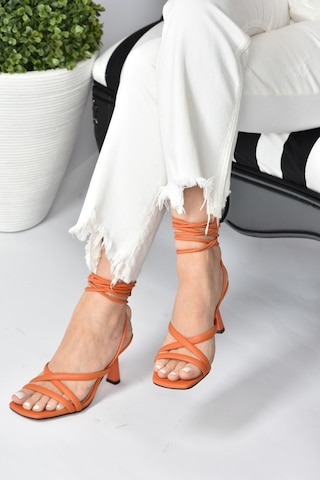Fox Shoes Turuncu Bilek Bağlamalı Kadın Topuklu Ayakkabı K4040702
