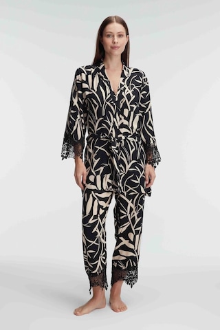 Anıl 5823 İp Askılı V Yaka Kadın Viskon Tropikal Yazlık Örme Dantel Detaylı Pijama Takımı Sabahlık 001