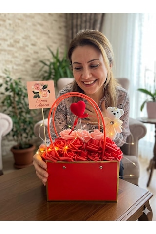 Işıklı Gül Aranjmanı Canım Annem Yazılı Çanta Tasarım Ayıcıklı Anneye Hediye Led Işıklı Romantik Çiçek Aranjmanı Gül Kırmızı - pembe