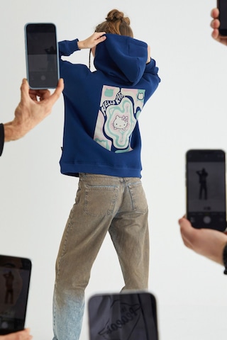 Hello Kitty Lisanslı Kapüşonlu Kalın Sweatshirt Renkli