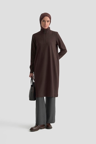 Armine Trend Kolları Ve Yakası Ribanalı Yarım Fermuarlı Crep Tunik Açık Kahve 25kt456 Açık Kahve