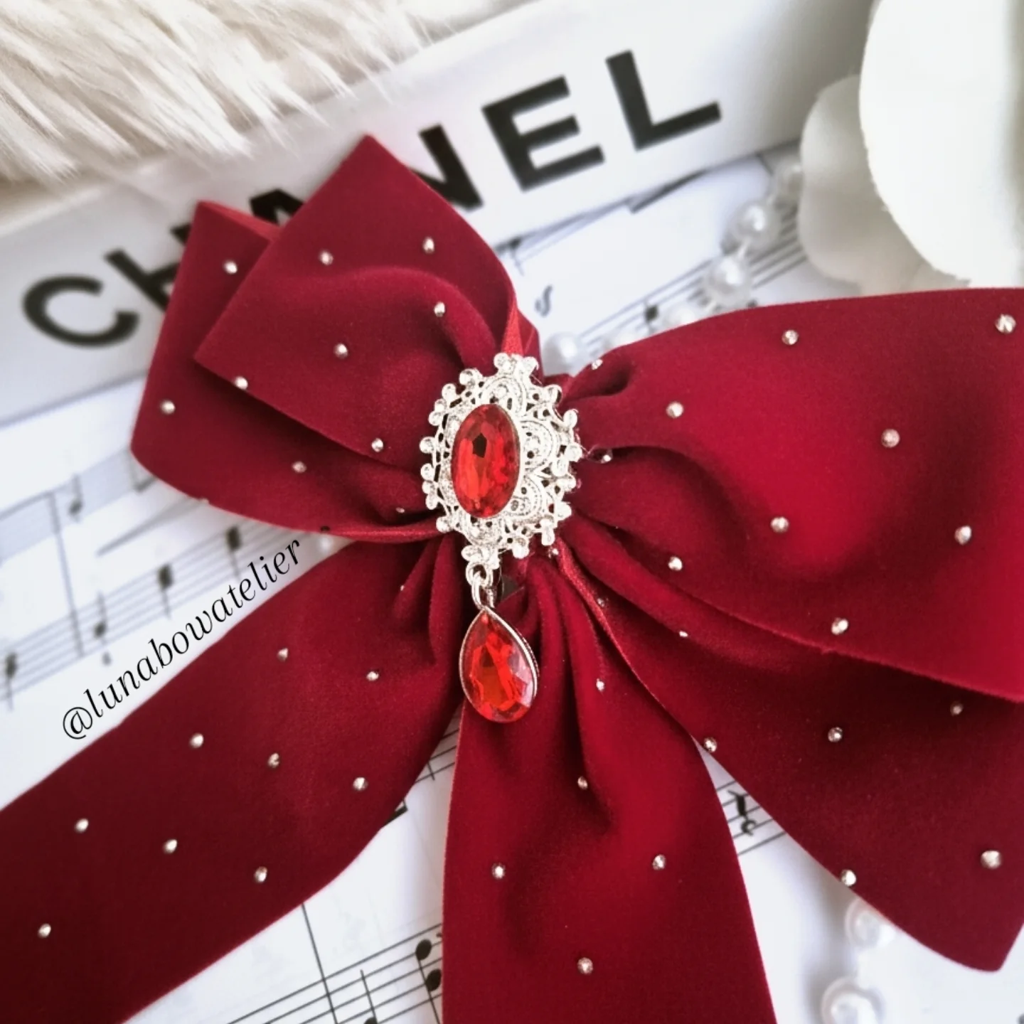 Red Velvet Queen Fiyonk Toka Kırmızı
