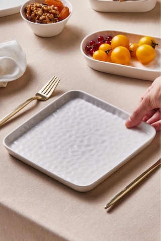 Karaca x Refika Bembeyaz Pasta Tabağı 18 Cm