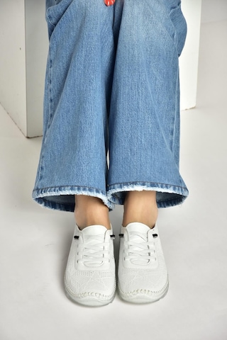 Fox Shoes Y555024103 Beyaz Hakiki Deri Comfort Ortopedik Taban Kadın Ayakkabı Beyaz