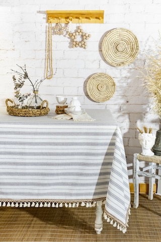 Dnc Home Tekstil  Çizgili Gri Şeritli Ponponlu Masa Örtüsü