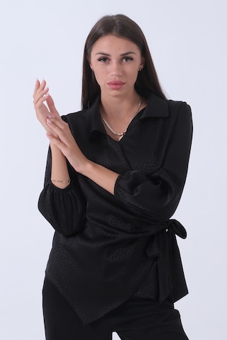 Feminist Siyah Yandan Bağlama Detaylı Bluz Gömlek 41620075.01 Siyah
