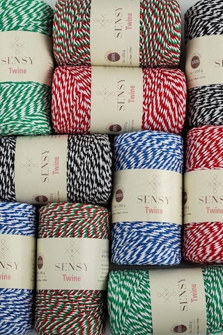 Premium 200 Metre 200 G Kırmızı Beyaz Paket Ip Hediye Paketleme Ipi Marteniçka Ipi Twine Baker