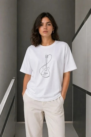 Defymoda Minimal Gitar Baskılı Tişört T-shirt Yazlık Kısa Kol Bisiklet Yaka T-shirt - Beyaz