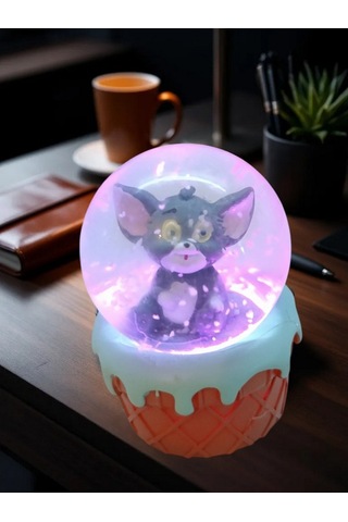 Tom Figürlü 9cmx8cm Ebat Pilli Işıklı Dekoratif Kar Küre 9cm X 8cm