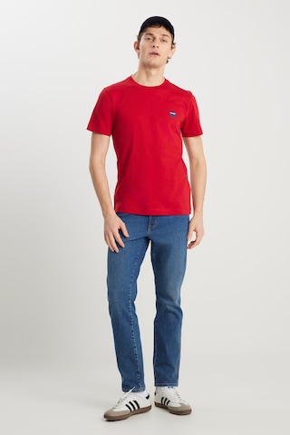 %100 Pamuk Regular Fit Normal Kesim Bisiklet Yaka Minimal Logo Kırmızı Tişört Scarlet Red