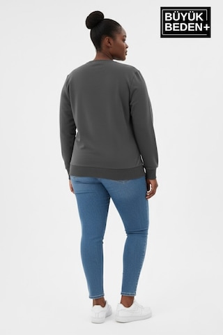 Süperlife Kadın Büyük Beden New York Baskılı Bisilet Yaka İnce Sweatshirt Spr26bswk956-5 Füme