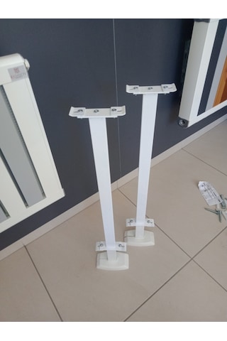 Radyatör Yere Montaj Ayağı 30 Cm 300 Lük Radyatör Içi̇N 1 Set