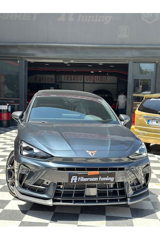 Cupra Leon 2023... Ön Tampo Lip---fibersan Tuning 0000