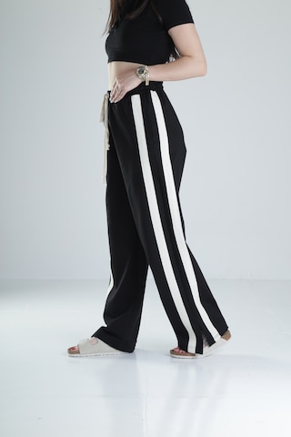 Cocopelli Yan Şerit Detaylı Siyah Oversize Eşofman Coc1325