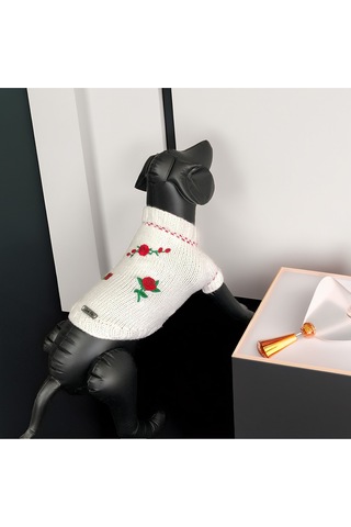 Köpek İçin Güllü Beyaz Kazak