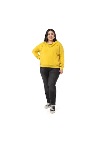 Büyük Beden Degaje Kapüşonlu Yaka Cepli Parça Boyalı Üç İplik Hardal Sweatshirt-hardal Hardal