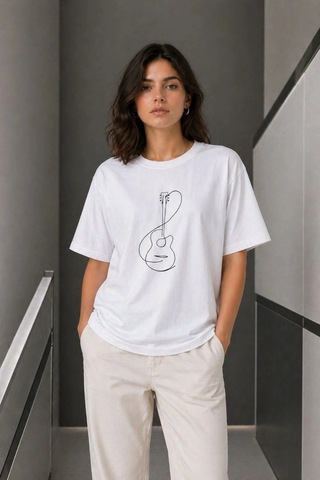 Wear Vexel Kadın Minimal Gitar Baskılı Tişört T-shirt Yazlık Kısa Kol Bisiklet Yaka T-shirt - Beyaz Beyaz