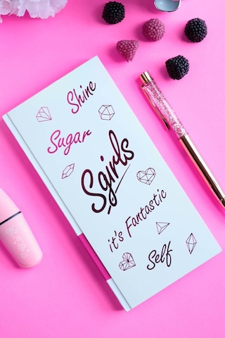 Sgirls- Sert Kapak Planlayıcı Defter 8,5x18,5 Cm , 100 Gr. 80 Yaprak Ivory. Beyaz