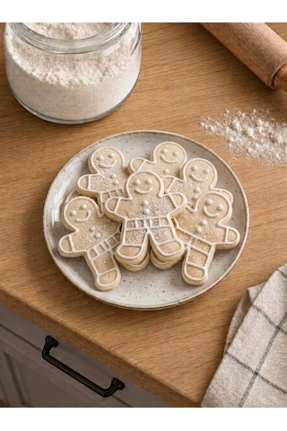 Gingerbread Kurabiye Kalıbı & Hamur Şekillendirici Beyaz