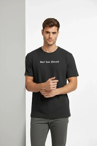 Veraura Lifestyle Erkek Wafıl Kumaş Tişört Regular Kalıp Bisiklet Yaka Baskılı Günlük Basic T-shirt - Siyah