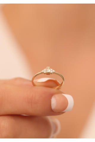 14 Ayar Altın Beyaz Taşlı Minimal Yüzük