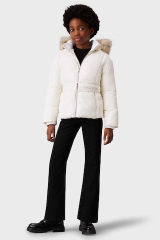 Calvin Klein Çocuk Mont Ig0ıg02685 Ybı Beyaz