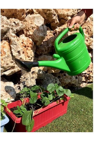 Süzgeçli Sulama Bidonu Bahçe Bitki Çiçek Sulama Kabı Sulak 5 Lt