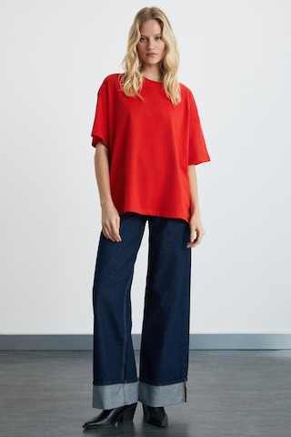 Grimelange Lagertha Kadın %100 Organik Pamuklu Kalın Dokulu Oversize Fit Yuvarlak Yakalı Kırmızı T-shirt